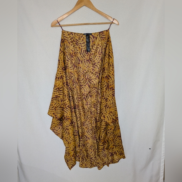 Zara Gold and Purple Silky Satin Shawl Cape Poncho Sz Medium - Picture 1 of 6